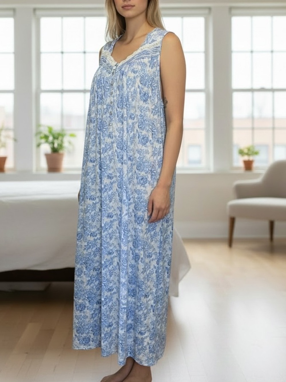 Eileen West Women's Long Modal Gown Blue Roses XL